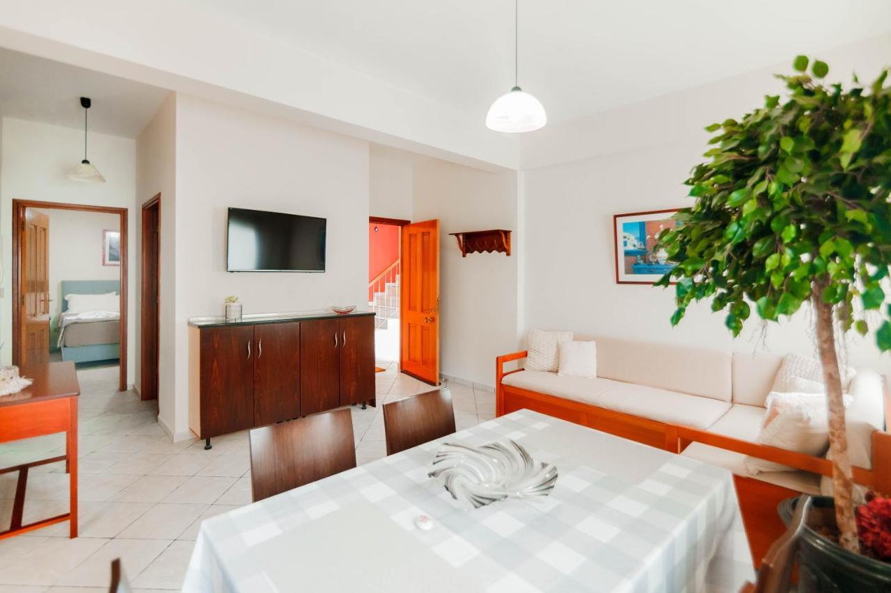Zorbas Apartments Parga Exterior photo