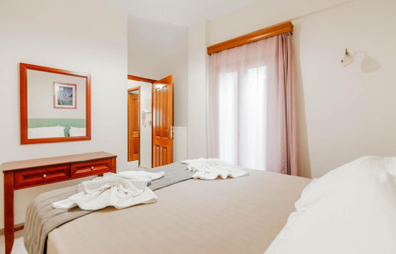 Zorbas Apartments Parga Exterior photo
