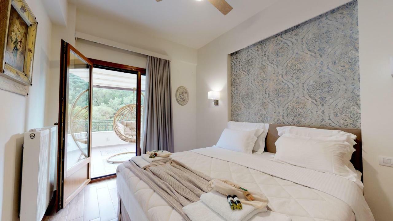 Zorbas Apartments Parga Exterior photo