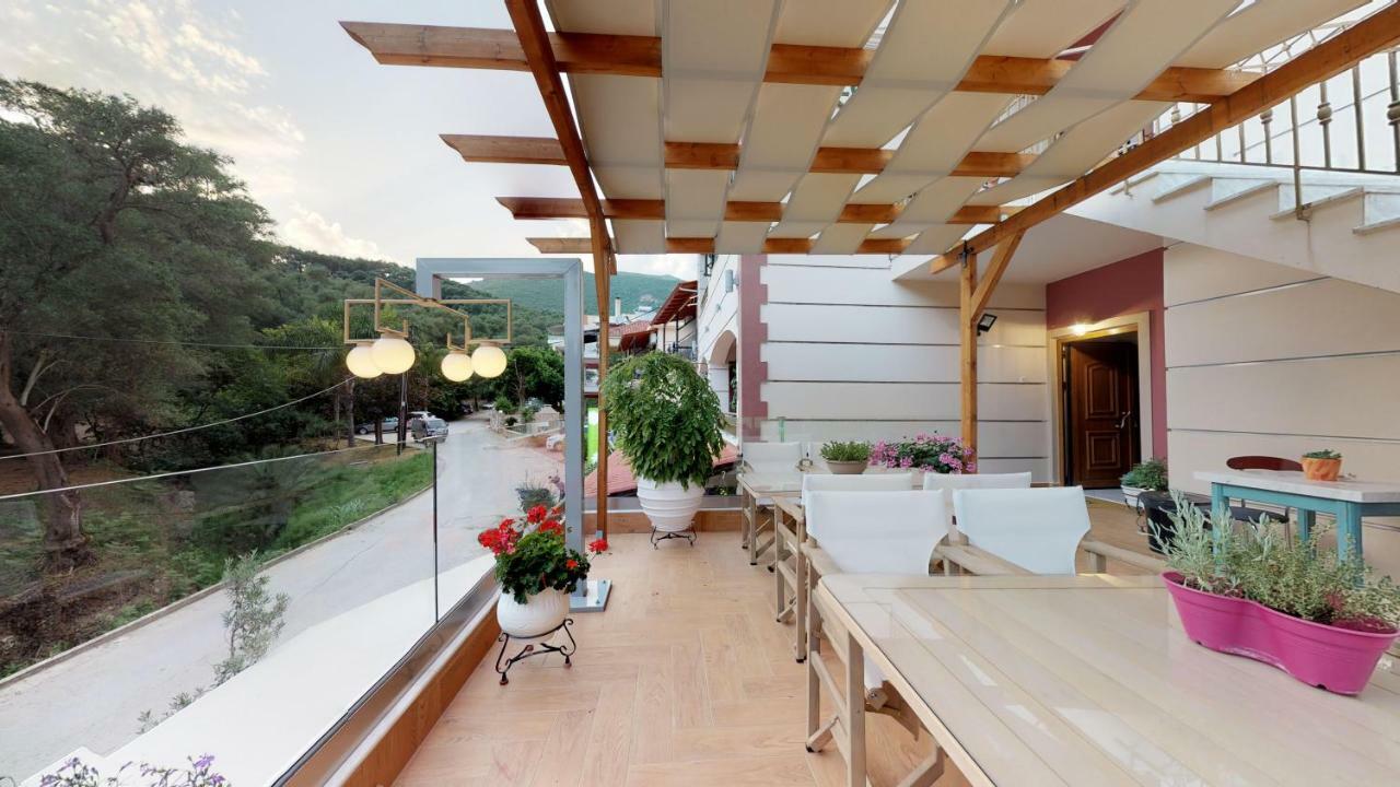 Zorbas Apartments Parga Exterior photo